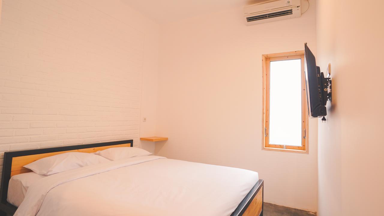Penak Malioboro Hostel Jogjakarta Buitenkant foto